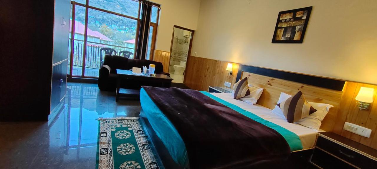 Kudos Eureka Stays Manali  Bagian luar foto