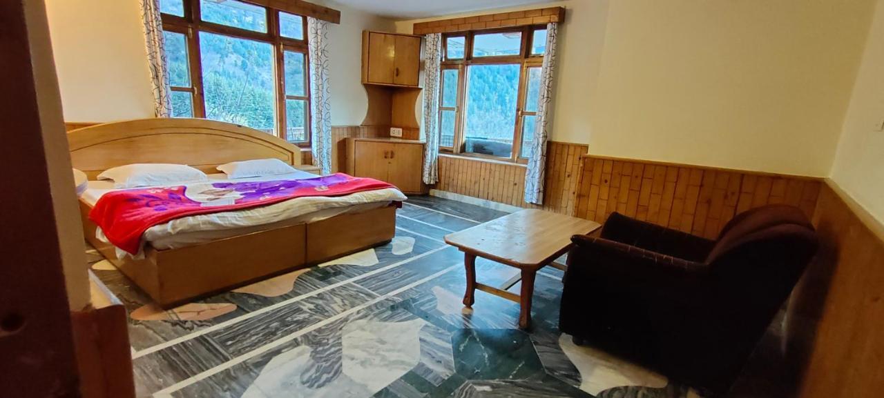 Kudos Eureka Stays Manali  Bagian luar foto
